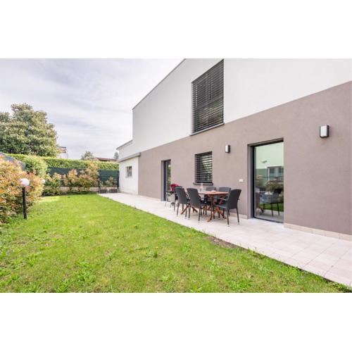 Casa Caterina, family terrace and BBQ