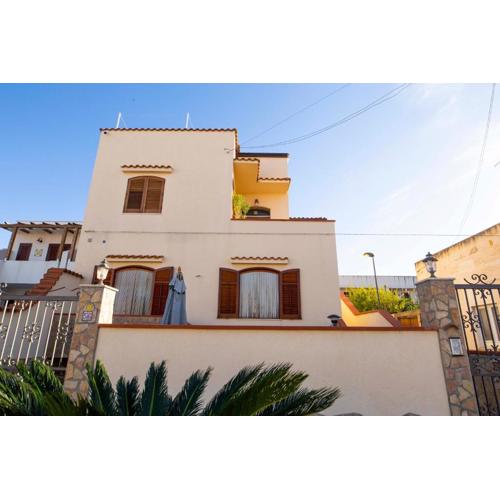 Casa Cavour sul Mare