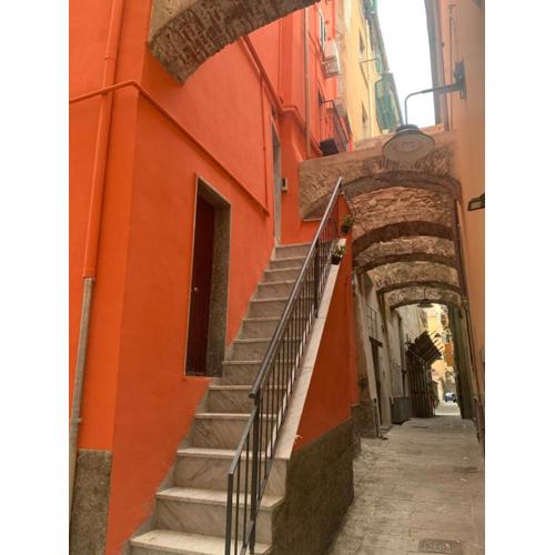 CASA CIMELLA, un nido nel cuore del porto antico cod CITRA 010025-LT-2629