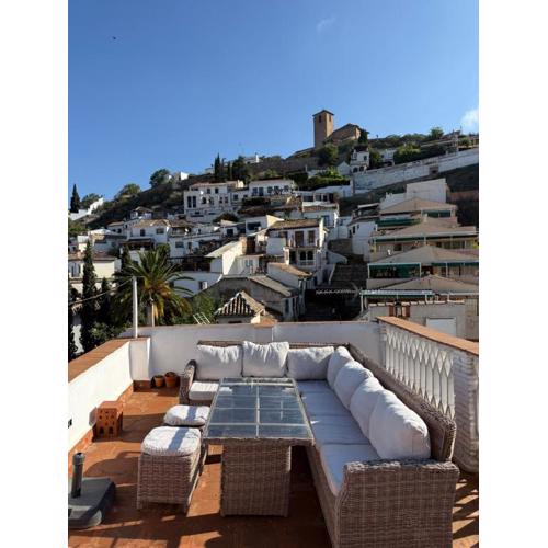 Casa con maravillosas vistas y terraza