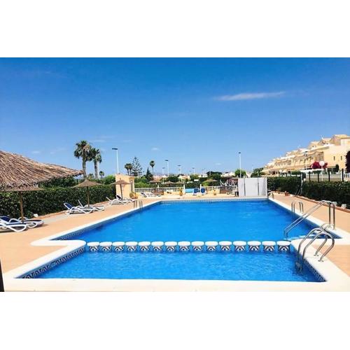 Casa con Piscina en Baños de Europa, Torrevieja