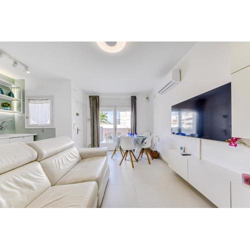 Casa con piscina privada y comunitaria