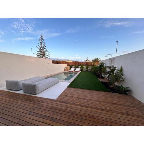CASA DAMAR with Sea View & Heated pool