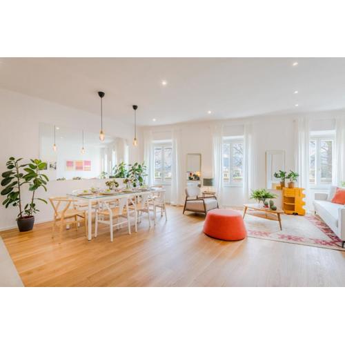 Casa Daria, Modern 4 Bedrooms Apartment in Lucca