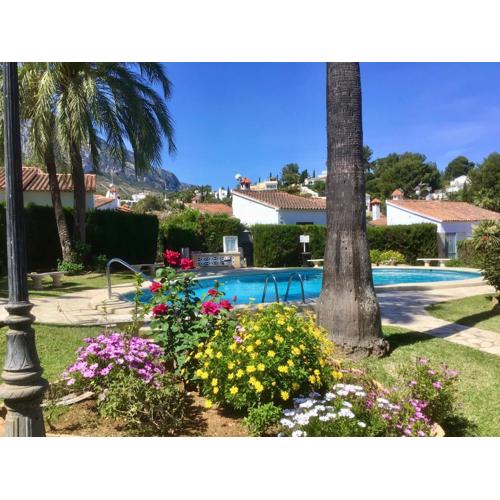 Casa de 2 dormitorios con piscina, 2 terrazas privadas, WIFI, BBQ