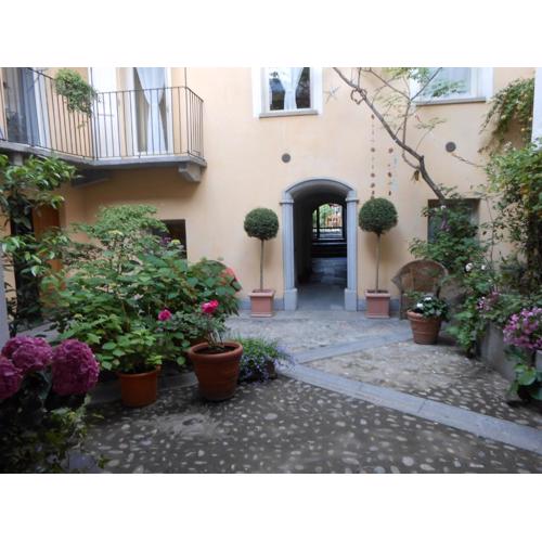 Casa De Giorgis
