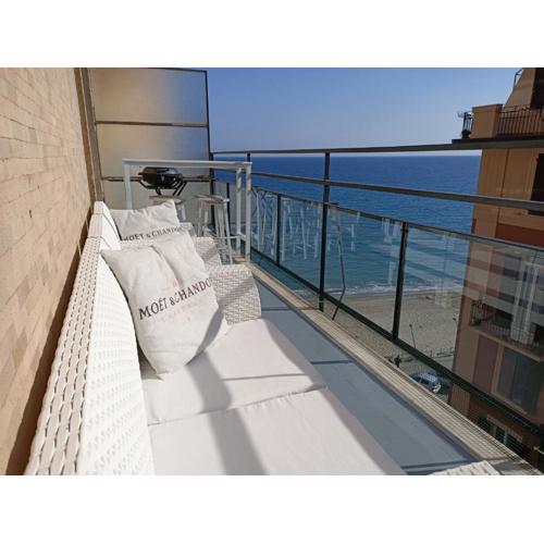 Casa di Noemi - Seafront with parking