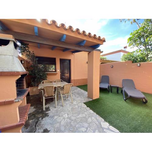 Casa Familiar cerca de la playa piscina compartida