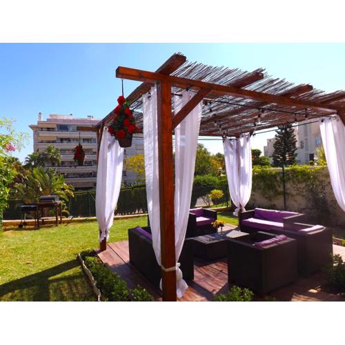 Casa familiar ideal para 10 con jardín, terraza, BBQ y playa