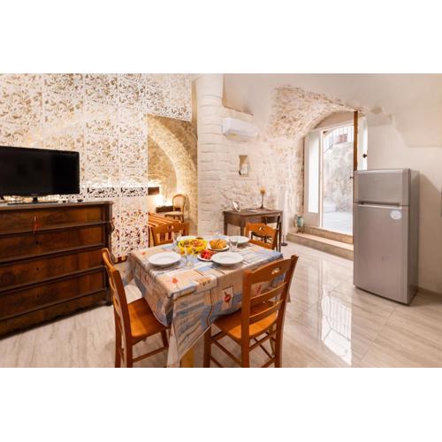 Casa Ferrante by BarbarHouse