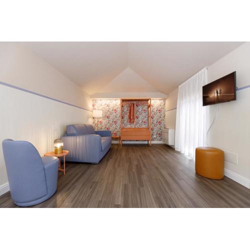 CASA FLORES Apartments