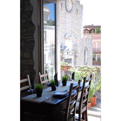 Casa Girolamo in Piazza Duomo
