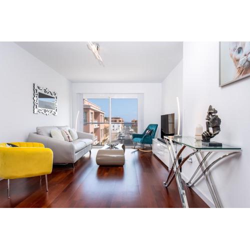 Casa Gus large luxurious apartment with sea view