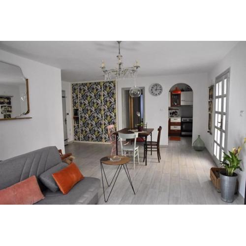 Casa Iride, appartamento con grazioso giardino