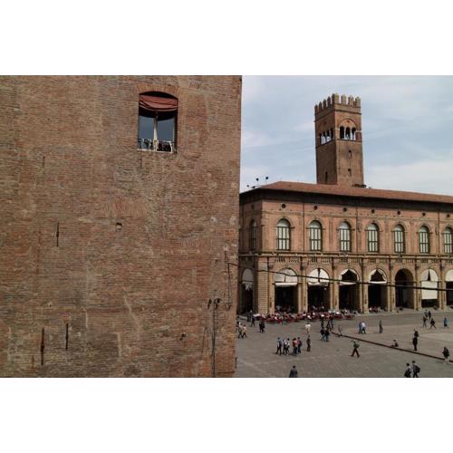 Casa Isolani Luxury Rooms Piazza Maggiore 1