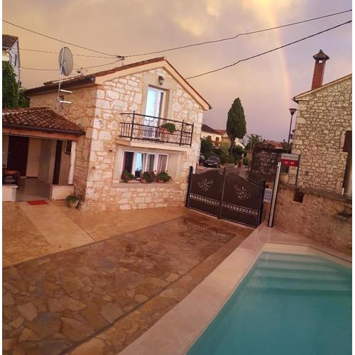 Casa Ladonja