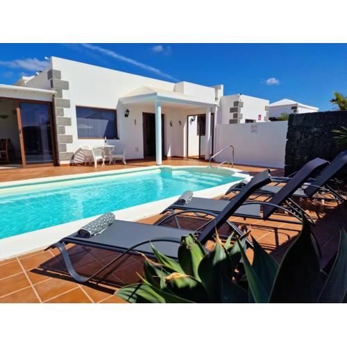 Casa Lagarto heated pool aircon central Playa Blanca