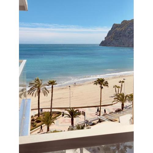 Casa Levante Calpe - Modern Beachfront Apartment with Sea View