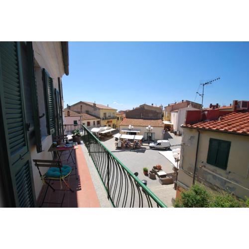 Casa Lidia - Centrale con balcone vista mare e aria condizionata