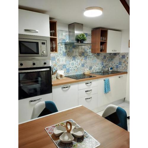 Casa Linda Av