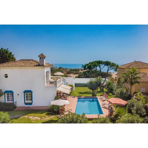 Casa Linda Great Located Beach House in Marbella