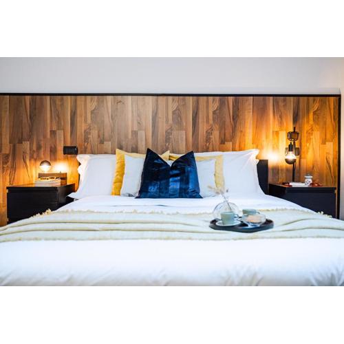 Casa Luce - bright, stylish and central