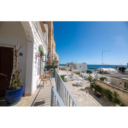 CASA MARE
