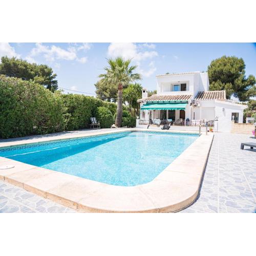 Casa María Top Floor Studio Apartment with Swimming Pool