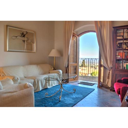 Casa nella Corte nel Centro di San Gimignano con balcone panoramico wifi e garage auto privato