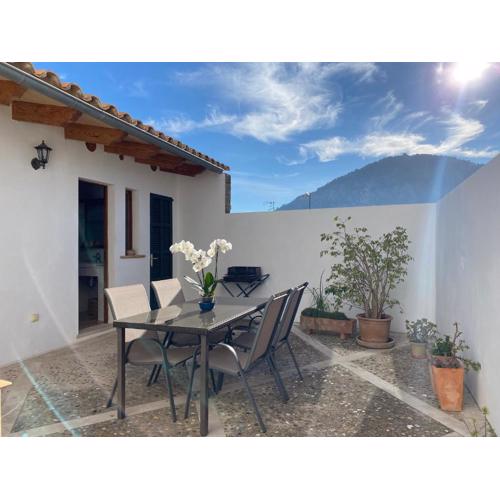 Casa Nuria, Haus Im Zentrum Von Pollensa, 10 Meter Von Der Calvario Treppe Entfernt, Für 6 Personen, Mit Wifi Und Klimaanlage,