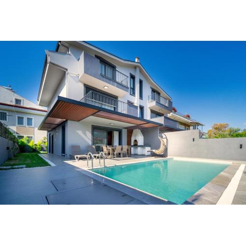 Casa Oliva City 2 with Pool & Sauna & Jakuzi & BBQ