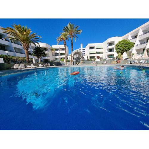 Casa Palmera 2 only 150 meters to the beach, heated pool, Wifi, SAT-TV, terrace, central location, washing machine