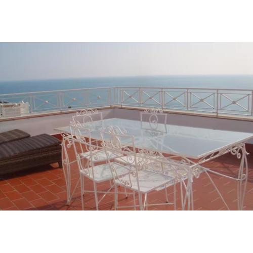 Casa panoramica del Xll secolo