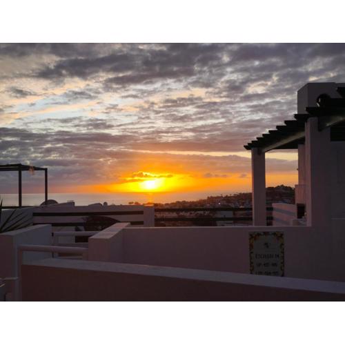 Casa Paz Ocean Retreat with Terrace and Tennis