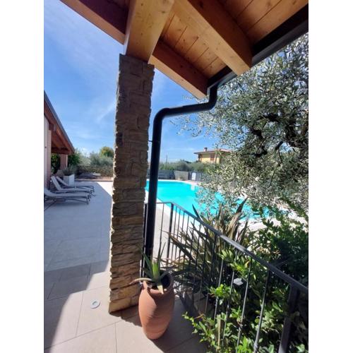 Casa Pergola 2 - Fronte piscina, parking