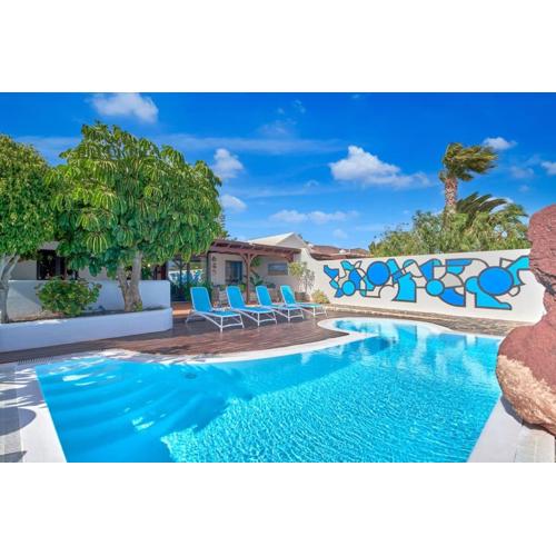 Casa Petra Peaceful & Private, Sea Views, Pool & BBQ