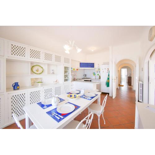 Casa Romano, centro di Forio, Ischia