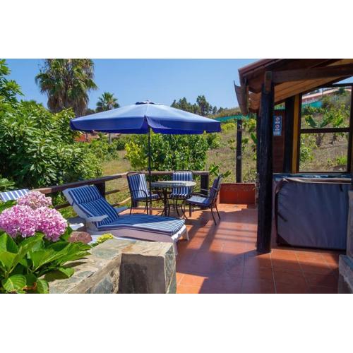 CASA RÚSTICA CON JACUZZI