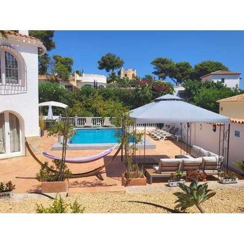 CASA SERENITA charming villa with swimming pool
