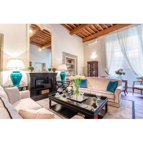 Casa Simonetta, Modern and Antique Ground Floor Apartment inside the Walls of Lucca