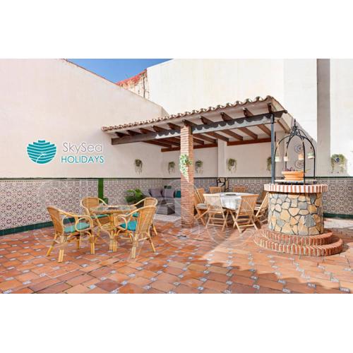 Casa TIPICA MALAGUEÑA con PATIO en el centro