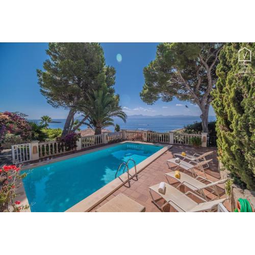 Casa TRES PINOS Alcanada by Mallorca Villa Selection