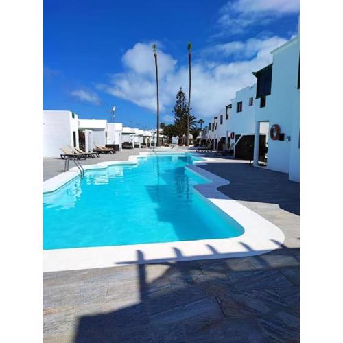 Casa Turquesa, shared pool