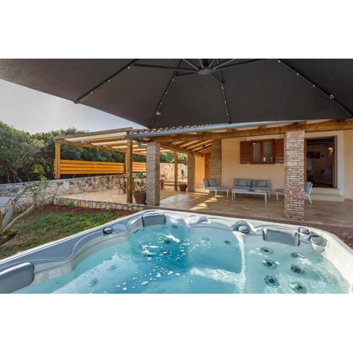 Casa Vala Romana with Jacuzzi and Big Garden