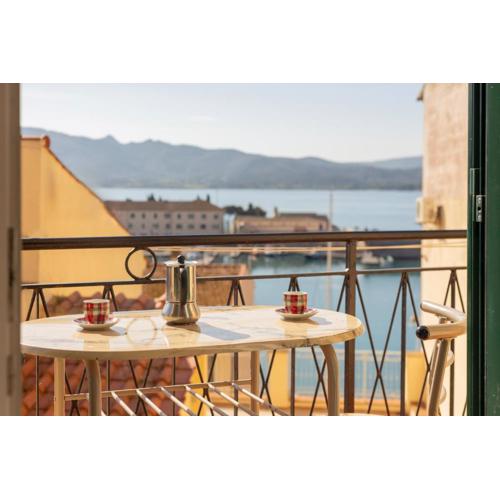 Casa Vista Darsena - HelloElba