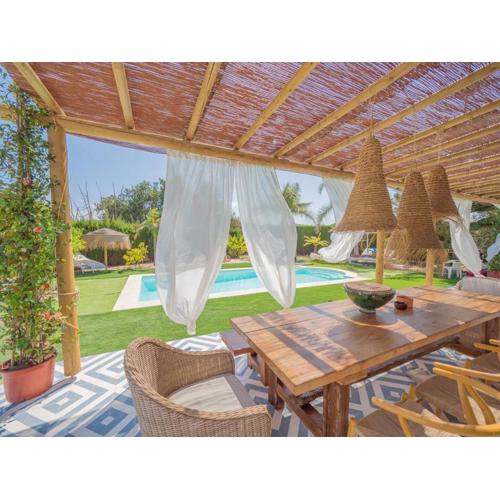 CasaNoa Luxury Villa Bed and Breakfast