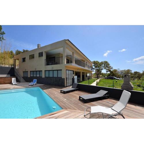 CasaNota Haut de villa 200m2 avec piscine privée