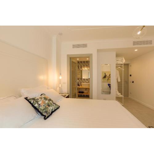 CasAunoE Boutique Hotel