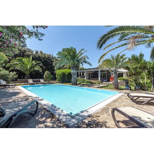 CASAVIVA - Villa con piscina privata a Stintino