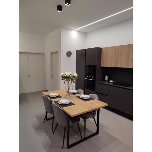 Casetta Pulis (Close to Airport & Valletta)
